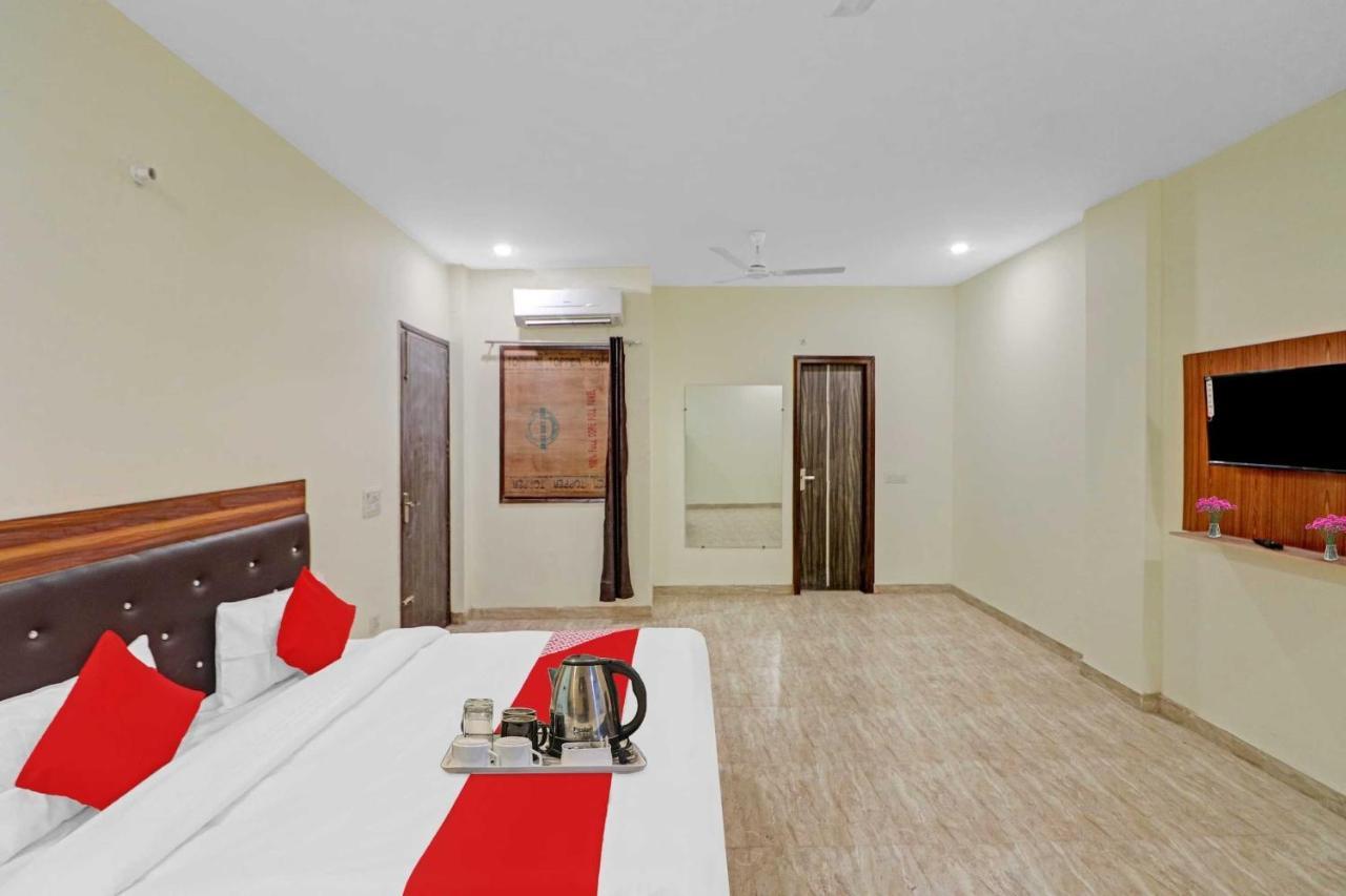 Hotel O Moonshine Near Mohan Estate Metro Station New Delhi Buitenkant foto