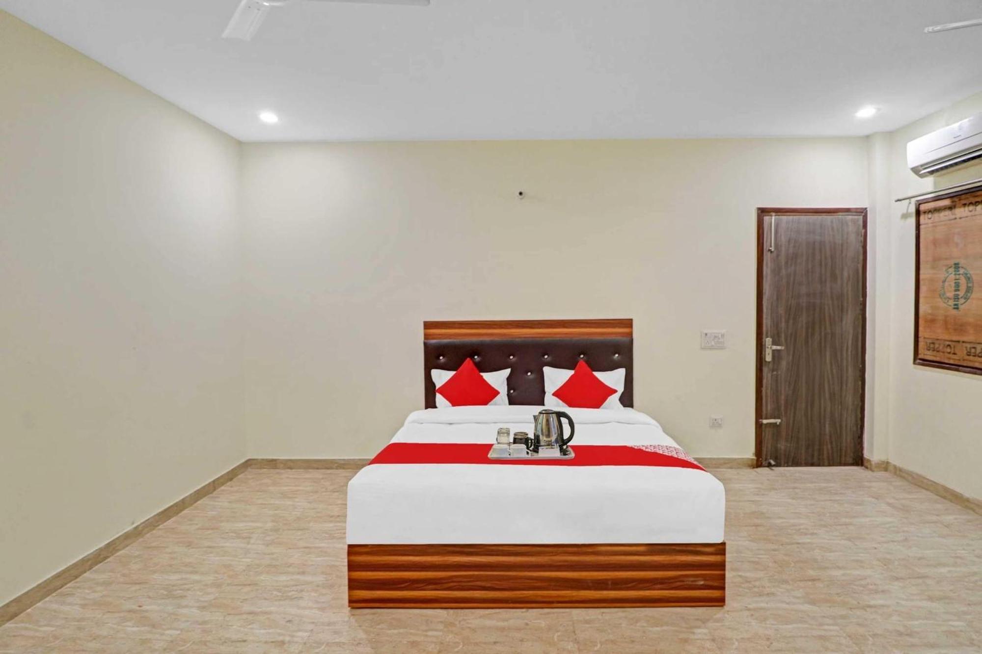 Hotel O Moonshine Near Mohan Estate Metro Station New Delhi Buitenkant foto